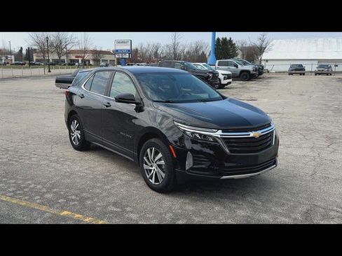 Certified 2024 Chevrolet Equinox LT w/ LPO, Floor Liner Package image 28