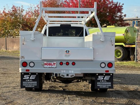 New 2026 RAM 5500 Tradesman w/ Chrome Appearance Group image 4