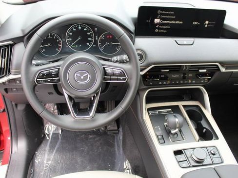 Used 2025 MAZDA CX-90 3.3 Turbo w/ Preferred Package image 16