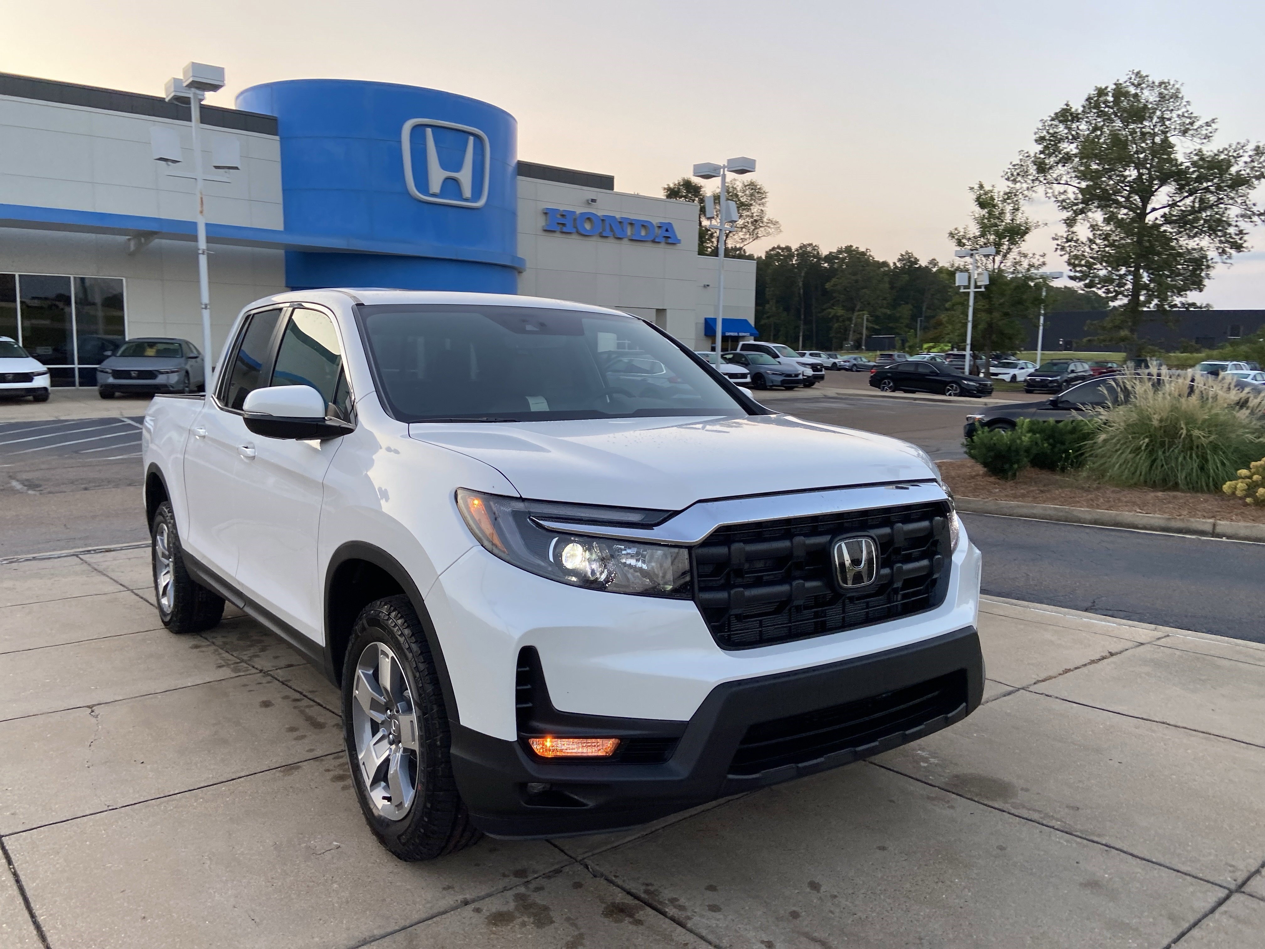 New 2026 Honda Ridgeline RTL image 2