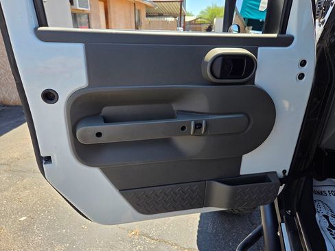 Used 2008 Jeep Wrangler Rubicon w/ PWR Convenience Group AWD/4WD image 37