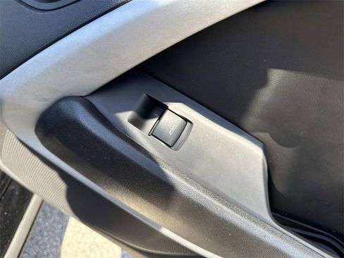 Used 2020 Chevrolet Camaro LT image 27