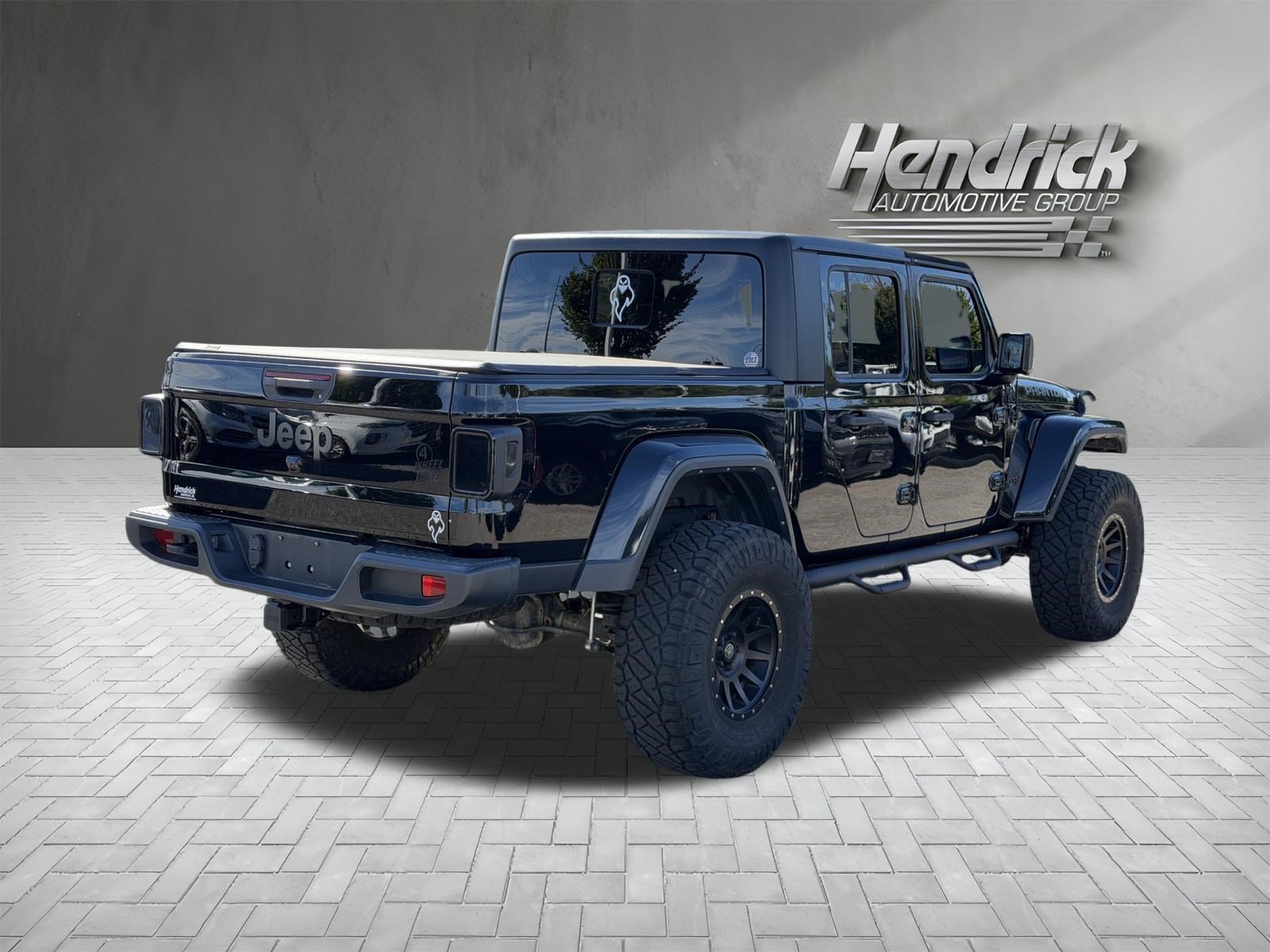 Used 2022 Jeep Gladiator Sport AWD/4WD image 9