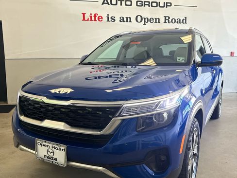 Used 2023 Kia Seltos EX AWD/4WD image 1