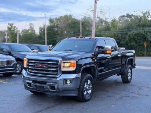 Used 2015 GMC Sierra 2500 SLE w/ All-Terrain HD Package AWD/4WD image 4