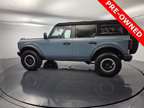 Used 2022 Ford Bronco Black Diamond w/ Sasquatch Package image 6