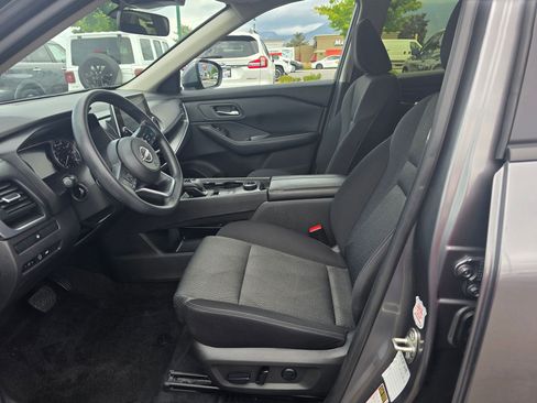 Used 2024 Nissan Rogue SV image 26