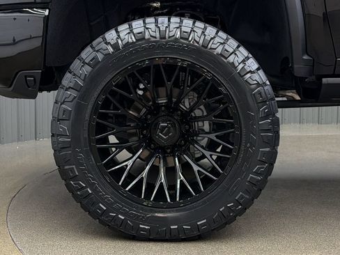 Used 2026 Chevrolet Silverado 2500 High Country w/ High Country Premium Package AWD/4WD image 10