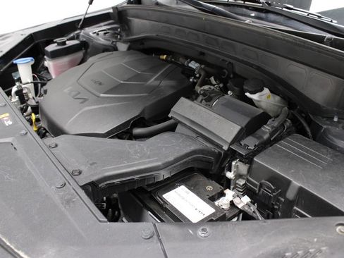 Used 2024 Kia Telluride LX FWD image 12