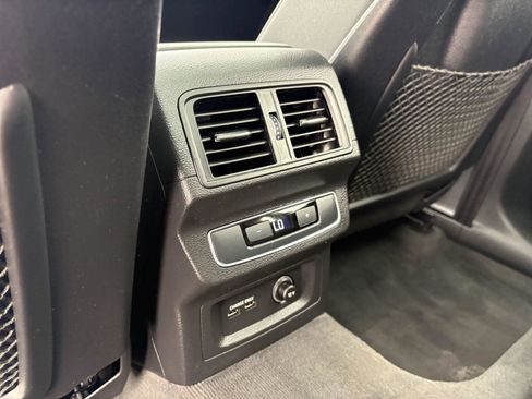 Used 2021 Audi Q5 Premium w/ Convenience Package image 18