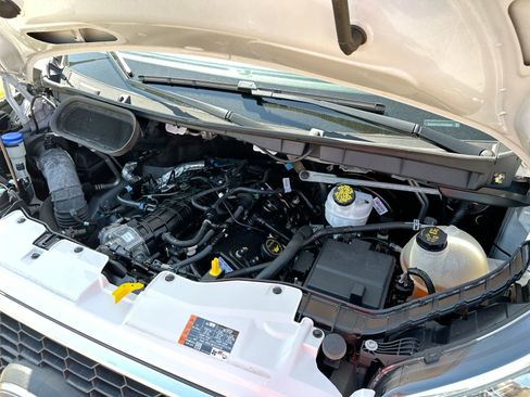 Used 2023 Ford Transit 350 XLT image 24