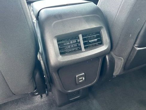 Used 2024 GMC Terrain SLE w/ Driver Convenience Package FWD image 38
