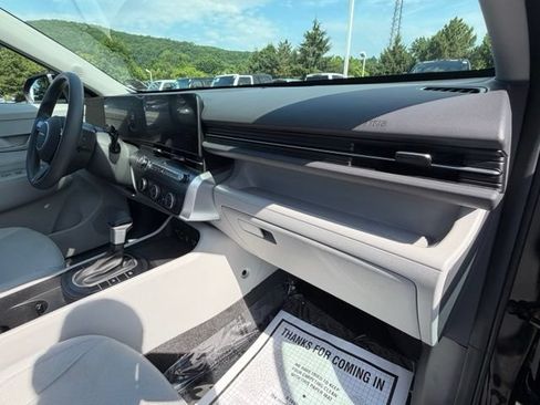 Used 2024 Hyundai Kona SE AWD/4WD image 36