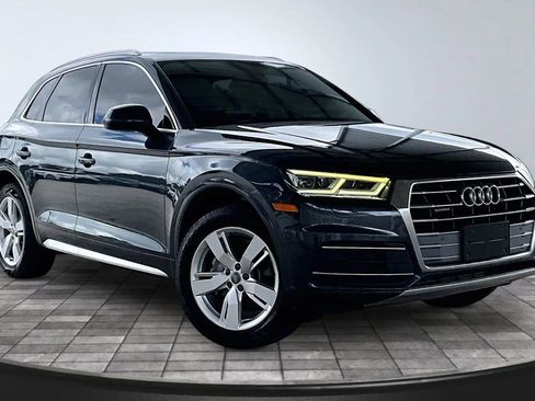 Used 2019 Audi Q5 2.0T Premium Plus w/ Premium Plus Package AWD/4WD image 3
