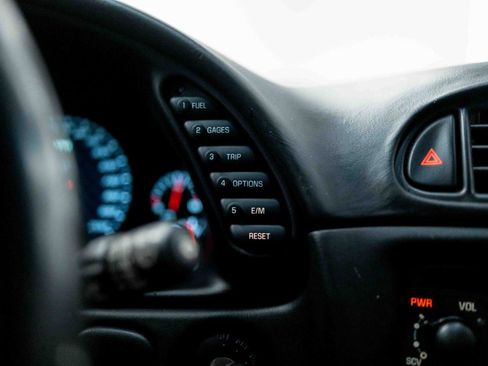 Used 2004 Chevrolet Corvette Z06 w/ Z06 Preferred Equipment Group image 64