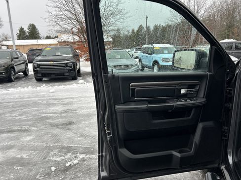 Used 2018 RAM 1500 Sport w/ Quick Order Package 26Q Night image 11