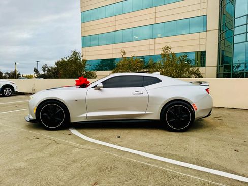 Used 2016 Chevrolet Camaro SS image 24