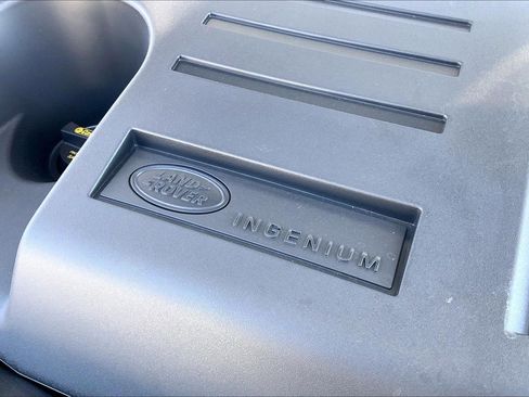 New 2026 Land Rover Defender 110 X-Dynamic SE image 17