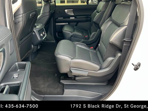 Used 2026 Ford Expedition Max Platinum w/ Driver's Package AWD/4WD image 21