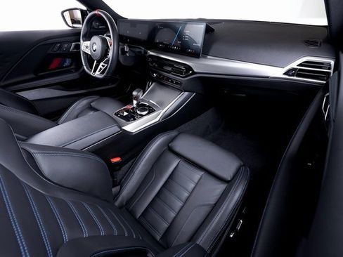 Used 2025 BMW M2 image 46