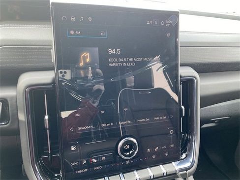 New 2026 GMC Yukon XL AT4 Ultimate image 16