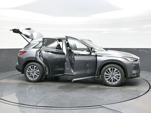 Used 2025 INFINITI QX50 Luxe image 31