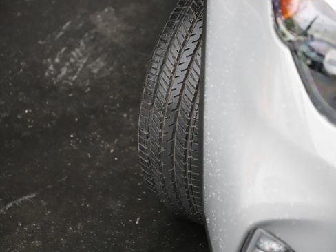 Used 2025 Subaru Forester Premium w/ Convenience Package #1 image 3