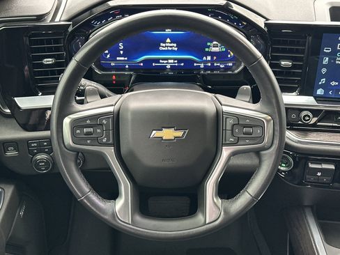 Used 2022 Chevrolet Silverado 1500 LTZ image 25