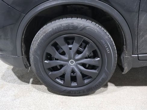 Used 2020 Nissan Rogue S image 7