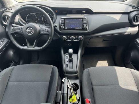 Used 2025 Nissan Kicks Play S FWD image 2