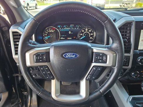 Used 2020 Ford F150 Lariat image 12