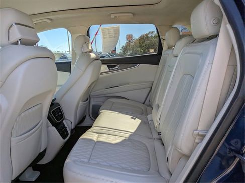 Used 2019 Lincoln Nautilus Black Label image 13