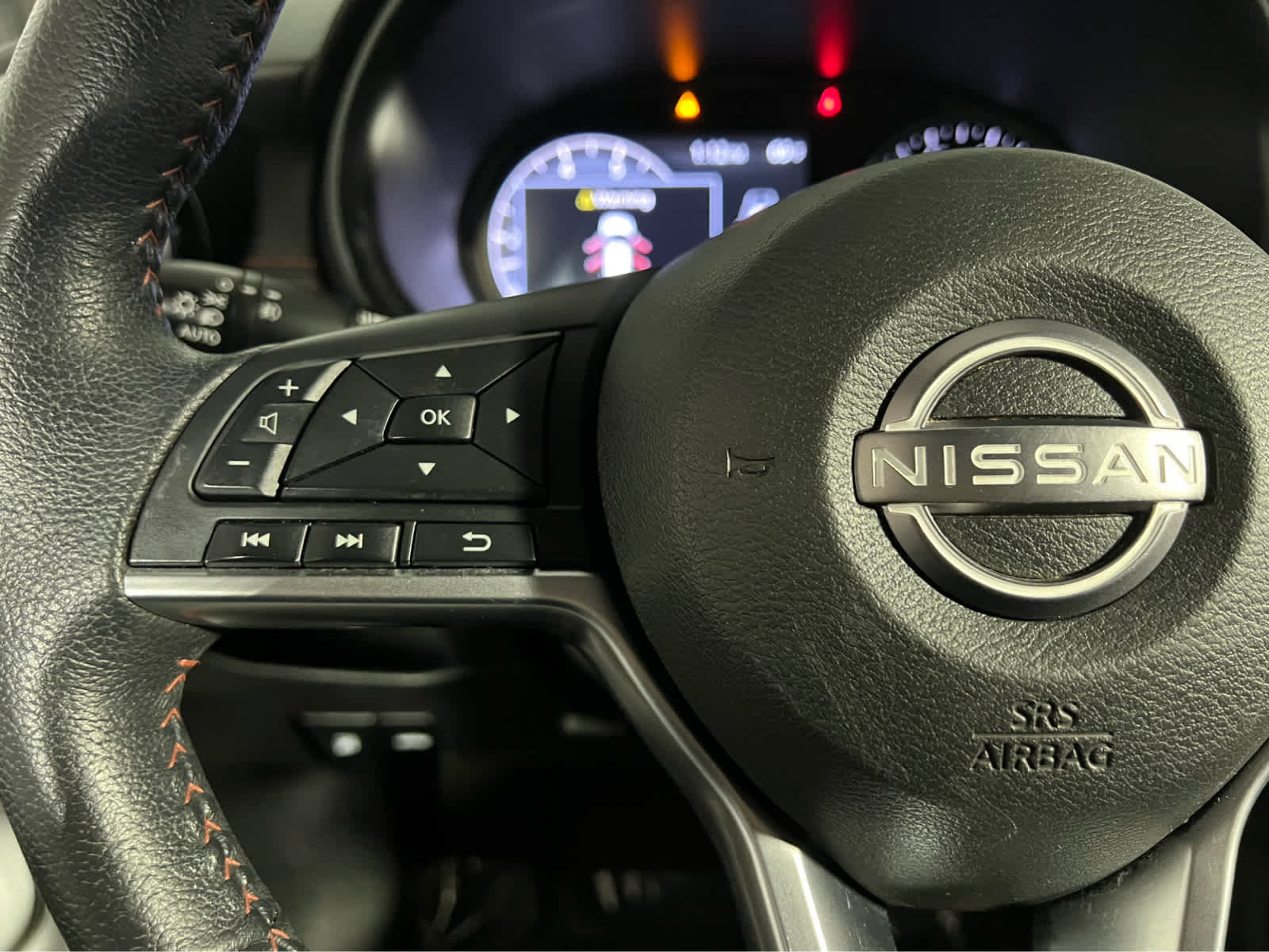 Certified 2024 Nissan Kicks SR FWD image 17