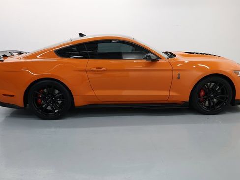 Used 2021 Ford Mustang Shelby GT500 w/ Technology Package image 33
