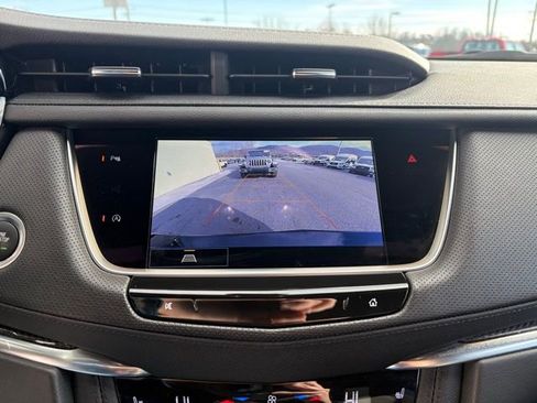 Used 2024 Cadillac XT5 Sportv image 5