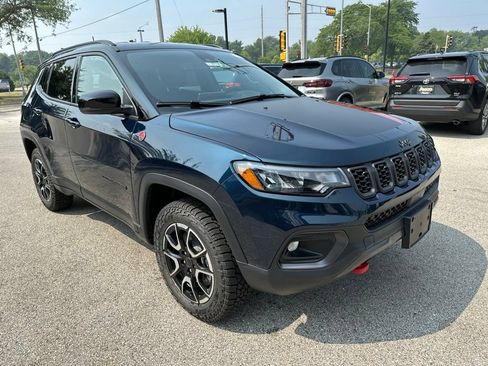 New 2026 Jeep Compass Trailhawk AWD/4WD image 4