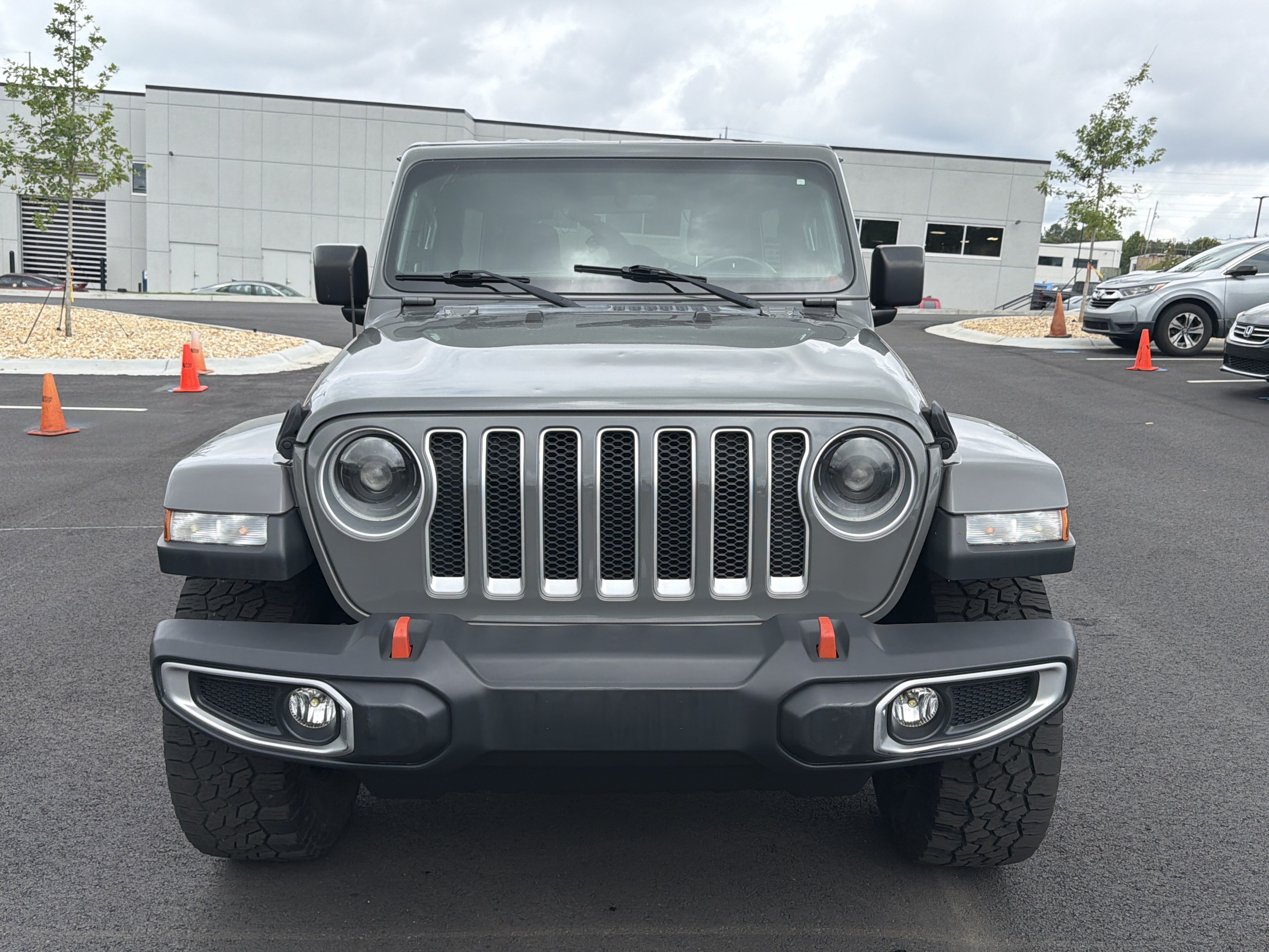 Used 2018 Jeep Wrangler Unlimited Sahara AWD/4WD image 2