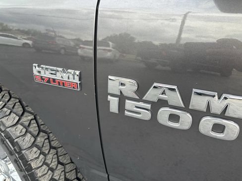 Used 2014 RAM 1500 Express image 10