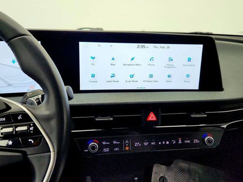 Used 2022 Kia EV6 Wind image 17
