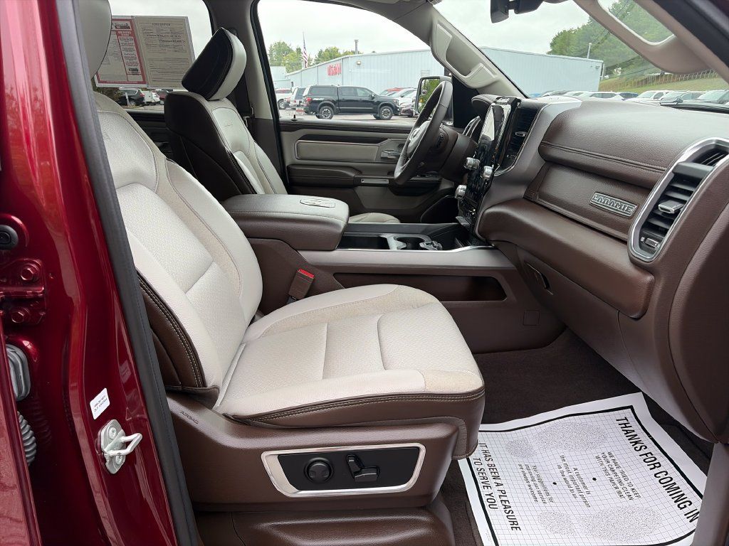Used 2025 RAM 1500 Laramie AWD/4WD image 48