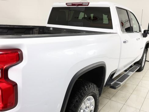 Used 2022 Chevrolet Silverado 2500 LTZ w/ LTZ Convenience Package image 43