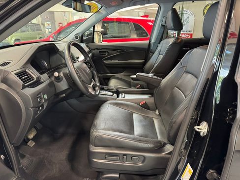 Used 2020 Honda Pilot Elite image 9