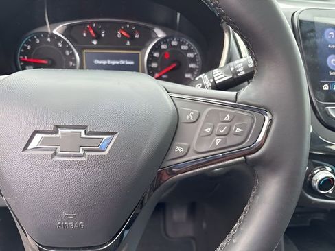 Used 2024 Chevrolet Equinox Premier AWD/4WD image 16