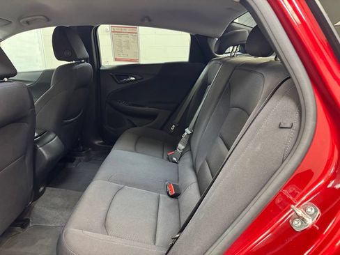 Used 2024 Chevrolet Malibu RS FWD image 16