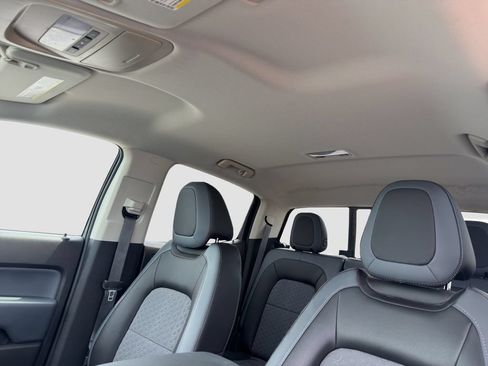 Used 2016 Chevrolet Colorado Z71 AWD/4WD image 23
