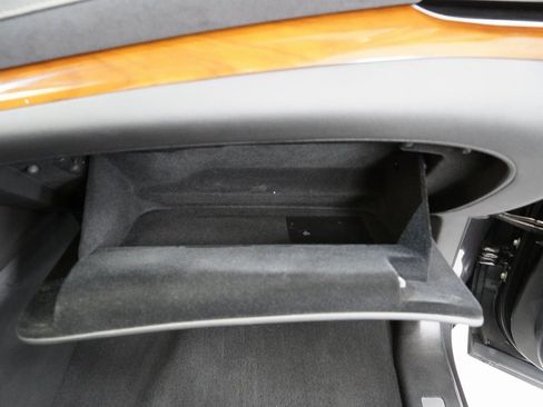 Used 2017 Cadillac Escalade ESV Premium Luxury image 27