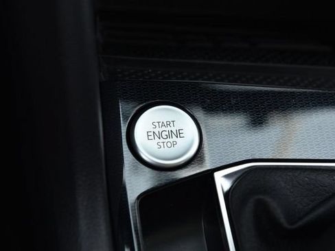 New 2026 Volkswagen Taos SE AWD/4WD image 16