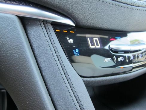 New 2026 Cadillac XT5 Sportv AWD/4WD image 17