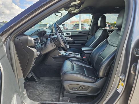 Used 2021 Ford Explorer ST w/ Equipment Group 401A image 9