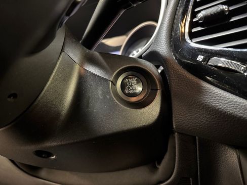 Used 2018 Jeep Compass Limited AWD/4WD image 29